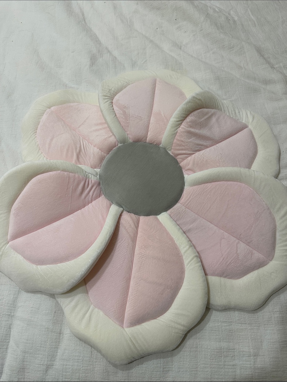 Brand New- Cream Flower-Shaped Padded Bath Mat